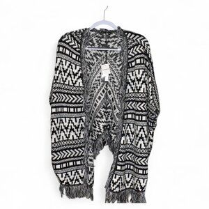 Chelsea & Theadore Open Front Fringe Wrap Sweater Black and White Size M